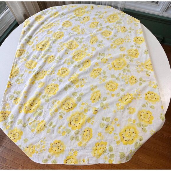 Vintage 1970s flat/top sheet, floral yellow pastel bedsheet, twin size bed - Picture 3 of 10